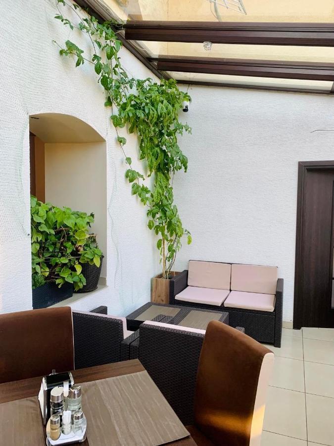 Aparthotel Restauracja Ibiza Ludwikowice Kłodzkie Exteriér fotografie